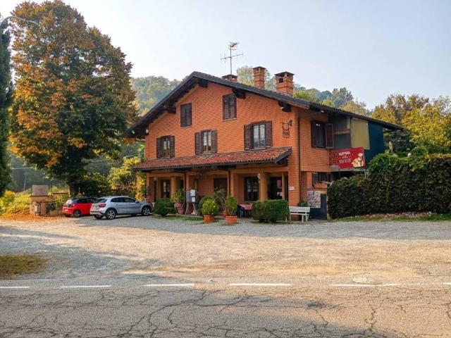 Locale Commerciale in vendita a Bardassano, Gassino Torinese