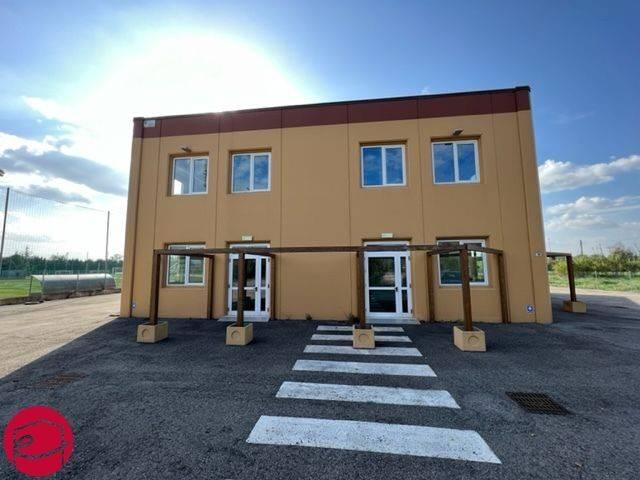 Locale Commerciale in vendita a Gatteo a Mare, Gatteo