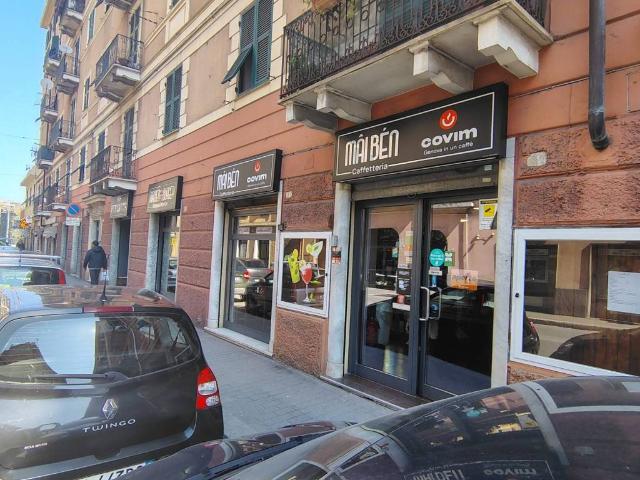 Locale Commerciale in vendita a Val Polcevera, Serra Riccò