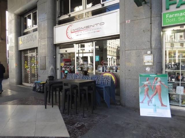 Locale Commerciale in vendita a Centro Est, Serra Riccò