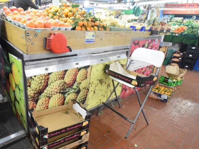 Locale Commerciale in vendita a Bassa Val Bisagno, Serra Riccò