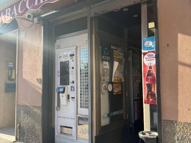 Locale Commerciale in vendita a Muinetti di Pegli, Genova