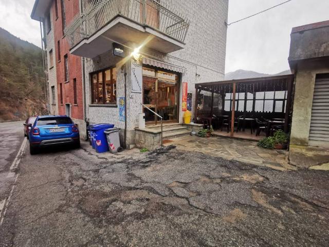 Locale Commerciale in vendita a Unione Montana di Comuni delle Valli di Lanzo, Ceronda e Casternone, Piemonte