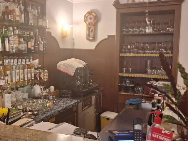 Locale Commerciale in vendita a Unione Montana di Comuni delle Valli di Lanzo, Ceronda e Casternone, Piemonte