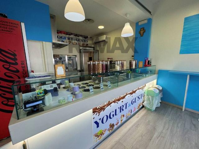 Locale Commerciale in vendita a Chianchitta, Giardini Naxos