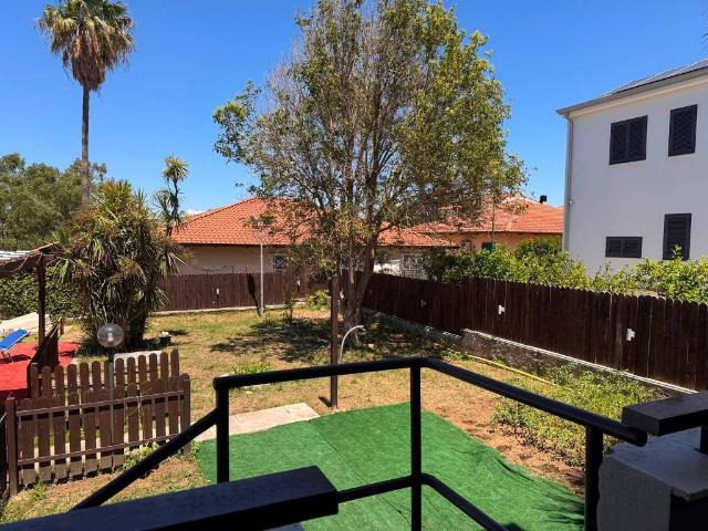 Locale Commerciale in vendita a Festinese, Giugliano in Campania