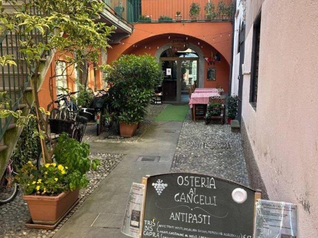 Locale Commerciale in vendita a Comunità montana del Sebino bresciano, Iseo