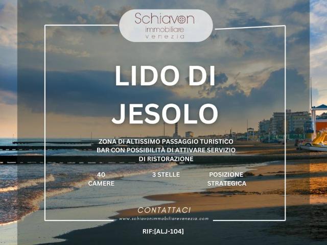 Locale Commerciale in vendita a Jesolo, Veneto