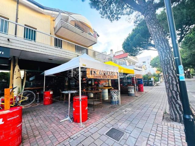 Locale Commerciale in vendita a Jesolo, Veneto