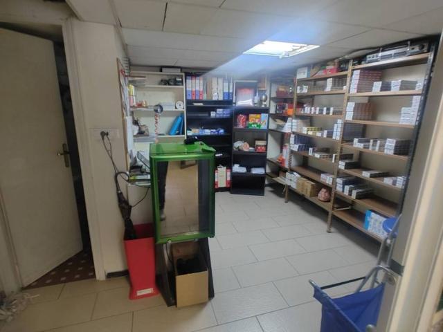 Locale Commerciale in vendita a Sarbia, La Spezia