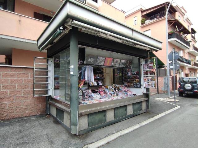 Locale Commerciale in vendita a Roma Capitale, Lazio