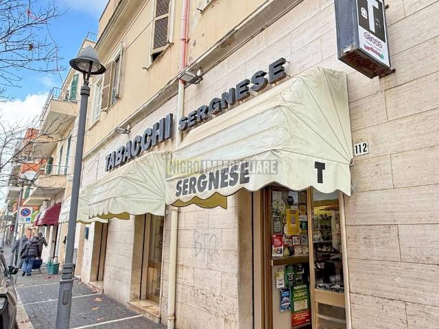 Locale Commerciale in vendita a Roma Capitale, Lazio