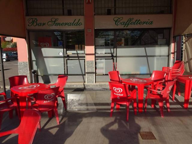 Locale Commerciale in vendita a Pagliera, Lainate