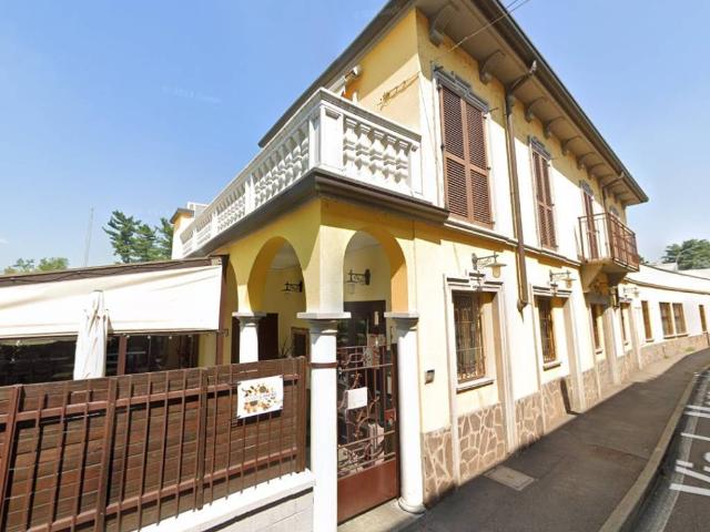 Locale Commerciale in vendita a Lainate, Lombardia