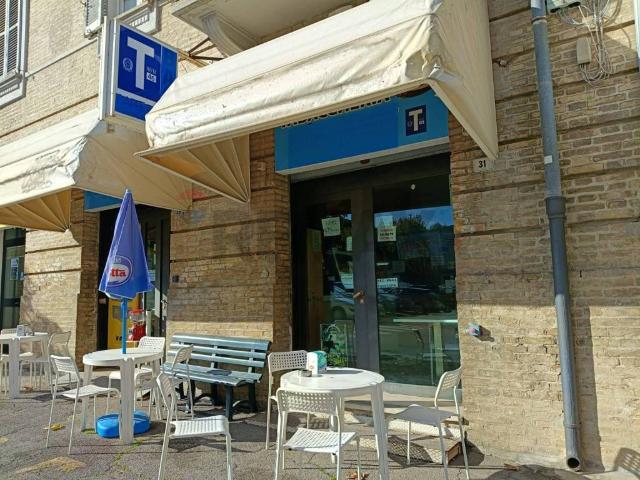 Locale Commerciale in vendita a Quartiere Trento e Trieste, Lanciano