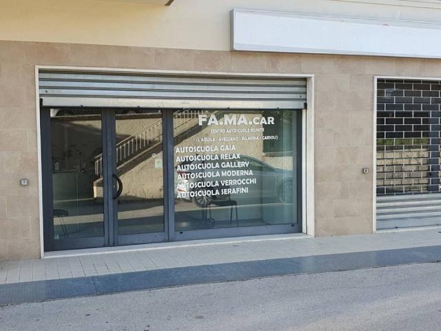 Locale Commerciale in vendita a Santa Barbara, Tornimparte