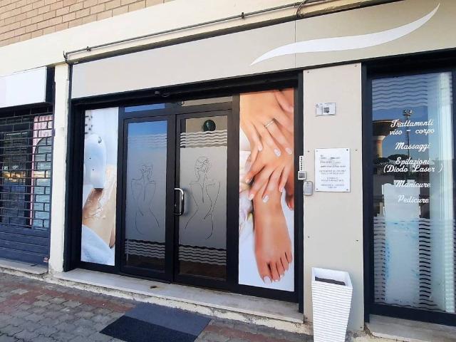 Locale Commerciale in vendita a Borgo Piave, Latina