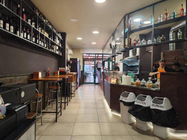 Locale Commerciale in vendita a Latina, Lazio