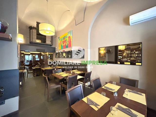 Locale Commerciale in vendita a Puglia, Lecce