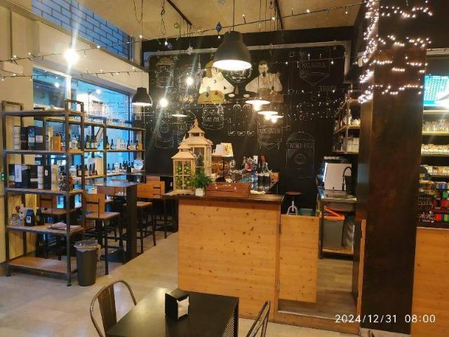 Locale Commerciale in vendita a Leffe, Lombardia