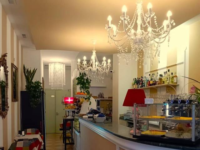 Locale Commerciale in vendita a Legnago, Veneto