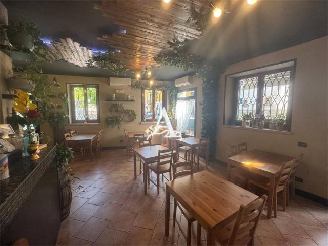 Locale Commerciale in vendita a Legnago, Veneto