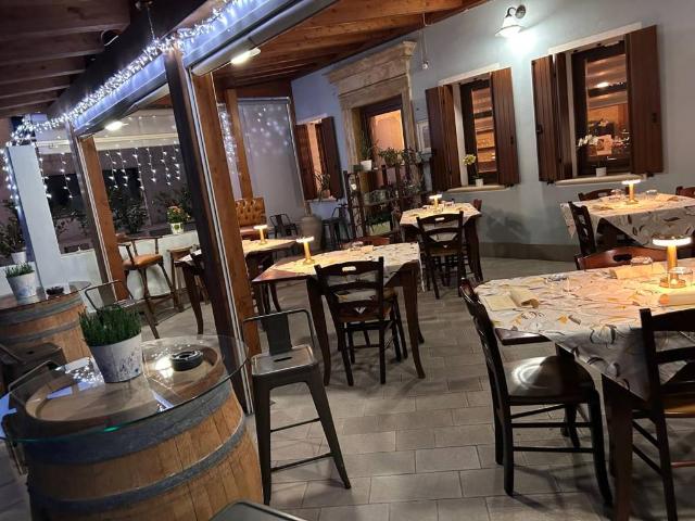 Locale Commerciale in vendita a Legnago, Veneto