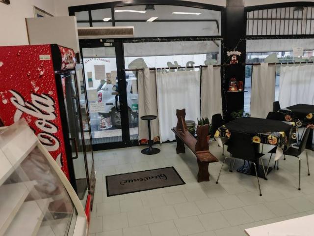 Locale Commerciale in vendita a Legnago, Veneto
