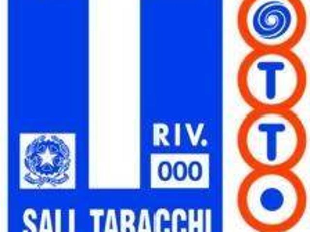 Locale Commerciale in vendita a Legnago, Veneto