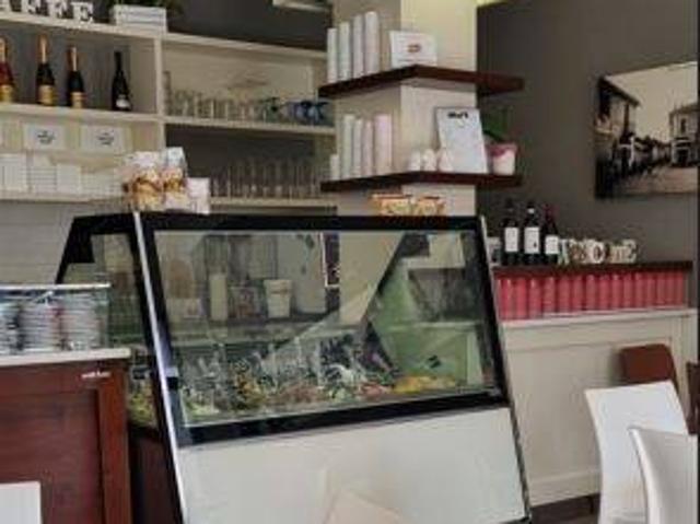 Locale Commerciale in vendita a Sant'Erasmo, Legnano