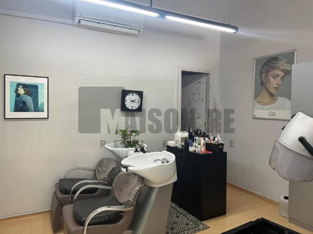 Locale Commerciale in vendita a Leno, Lombardia