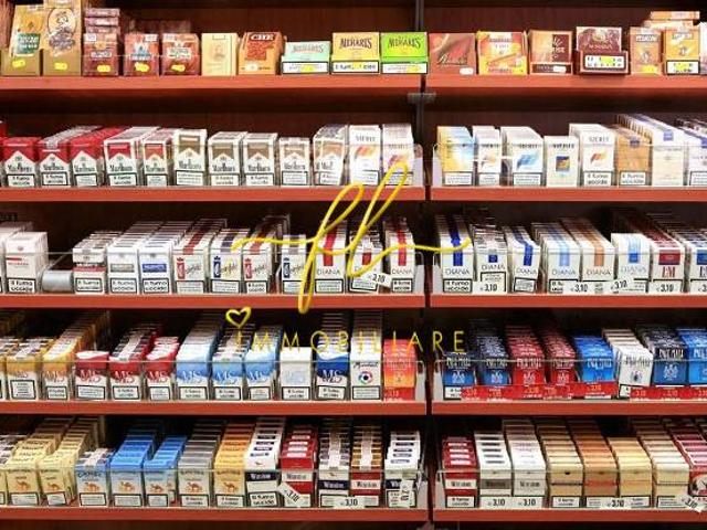 Locale Commerciale in vendita a Livorno