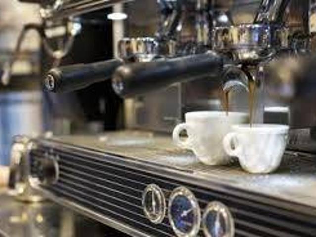 Locale Commerciale in vendita a Livorno