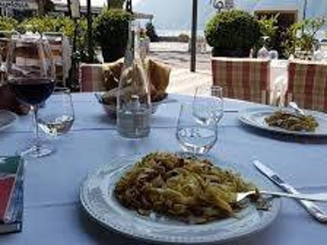 Locale Commerciale in vendita a Borgo San Jacopo, Livorno