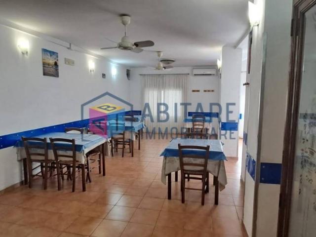 Locale Commerciale in vendita a Livorno