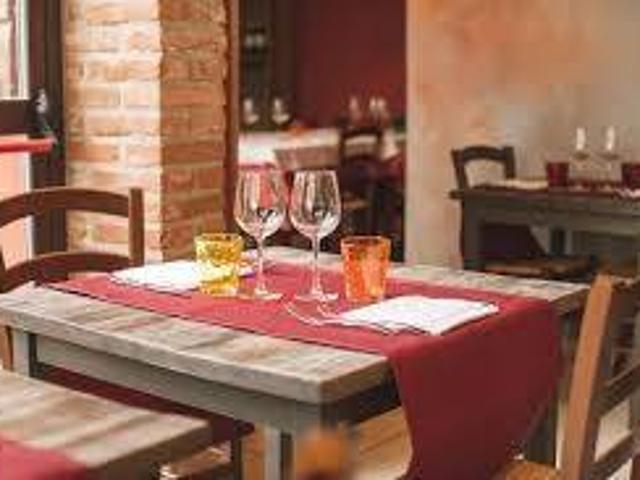 Locale Commerciale in vendita a Borgo San Jacopo, Livorno