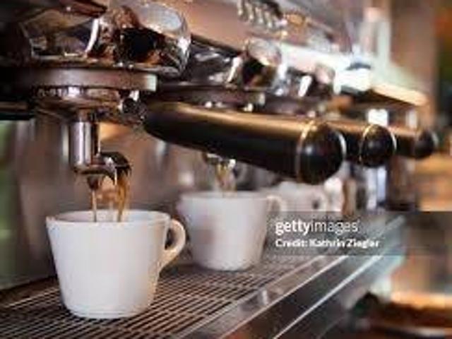 Locale Commerciale in vendita a Colline, Livorno