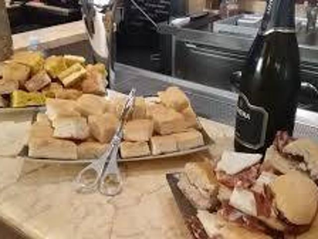 Locale Commerciale in vendita a Livorno