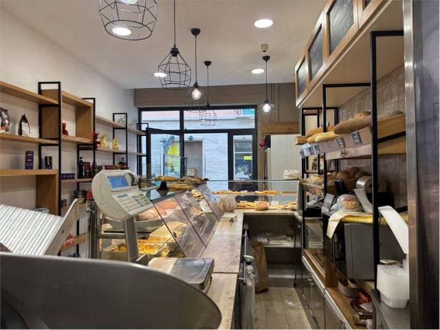 Locale Commerciale in vendita a Livorno