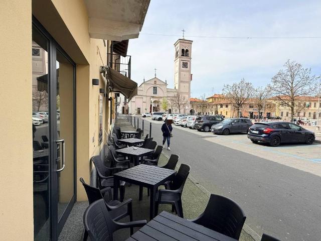 Locale Commerciale in vendita a Piazza, Lodi Vecchio