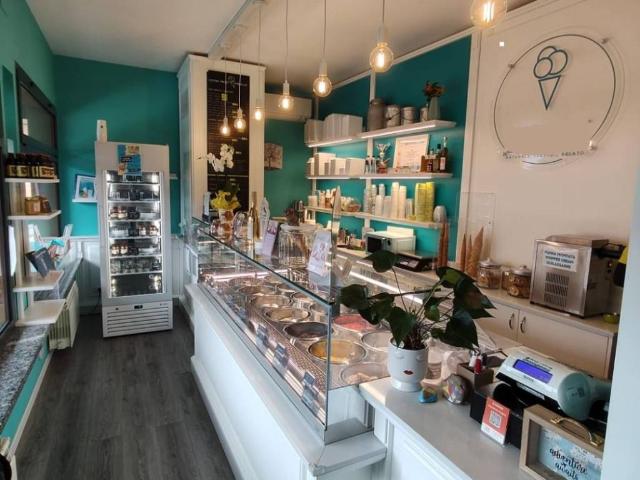 Locale Commerciale in vendita a Comunità Montana Valli del Verbano, Luino