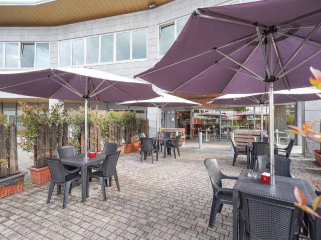 Locale Commerciale in vendita a Madone, Lombardia