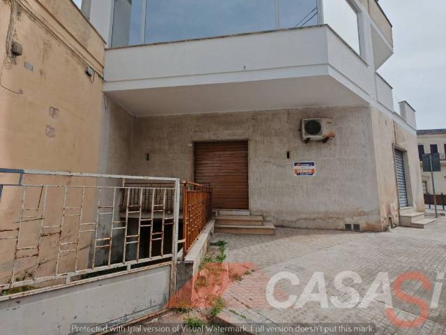 Locale Commerciale in vendita a Maglie, Lecce