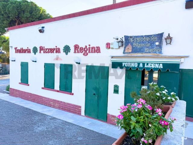 Locale Commerciale in vendita a Siponto, Puglia