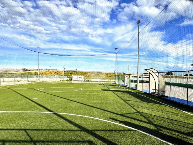 Locale Commerciale in vendita a Quartiere ANAS, Puglia