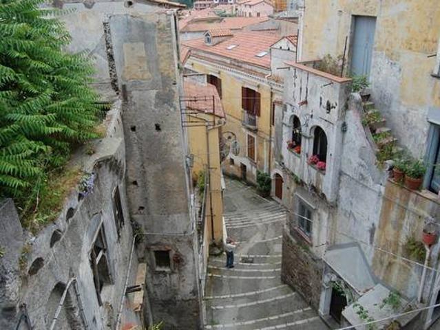 Locale Commerciale in vendita a Acquafredda, Maratea
