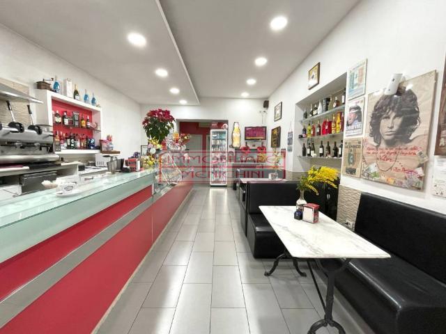Locale Commerciale in vendita a Faibano di Marigliano, Marigliano