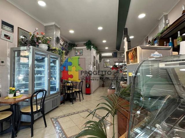 Locale Commerciale in vendita a Mascali, Sicilia