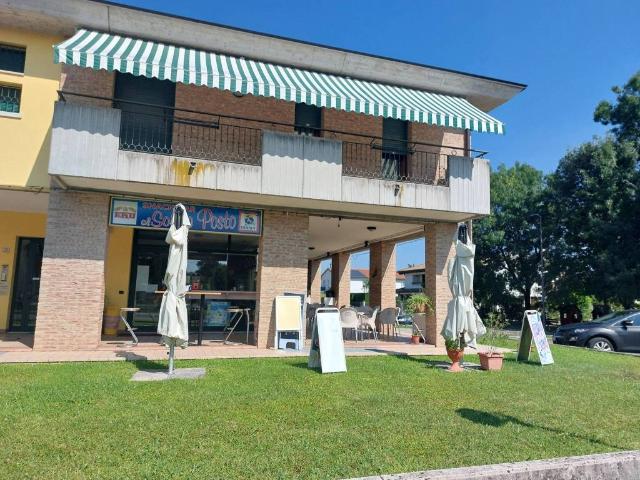Locale Commerciale in vendita a Maserada Sul Piave, Veneto