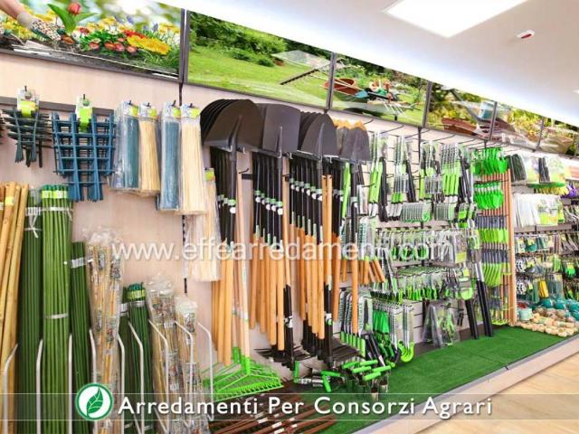 Locale Commerciale in vendita a Massarosa, Toscana